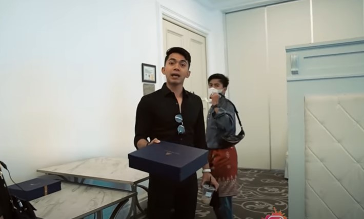 Elegan abis, box makanan di pengajian Lesty-Billar ini jadi sorotan