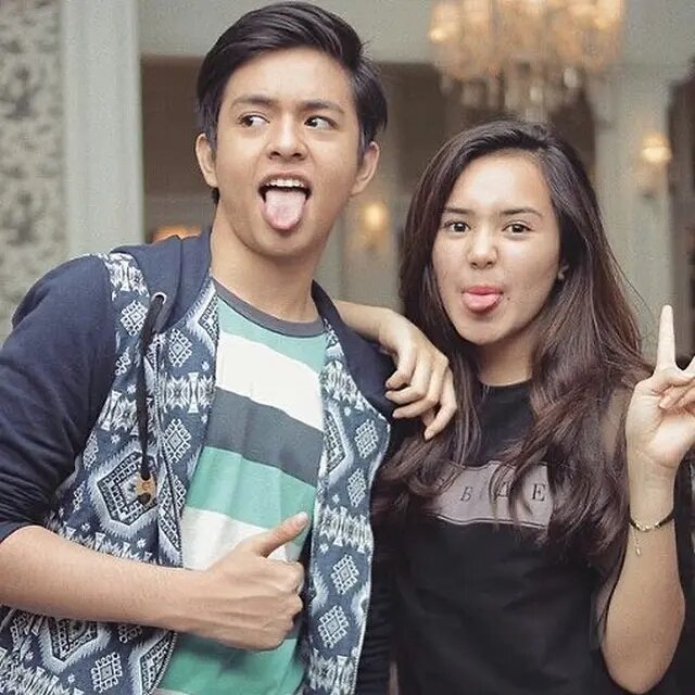 Momen mesra 13 pasang seleb di web series, chemistry-nya bikin baper