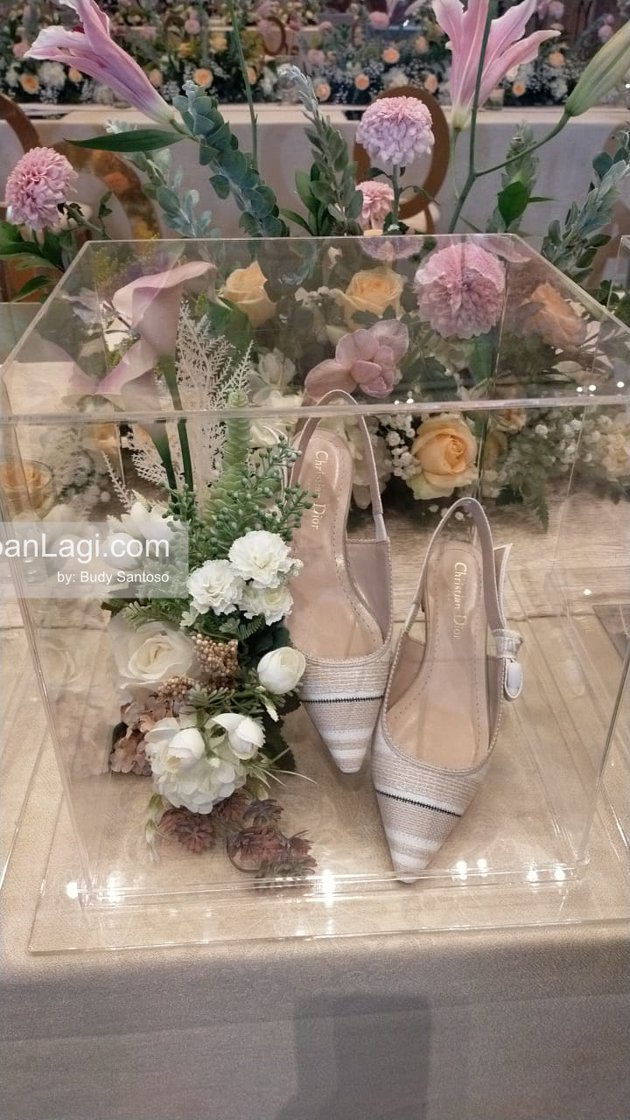 7 Potret seserahan pernikahan Lesty-Billar, bertabur barang branded