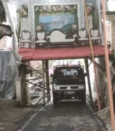 13 Momen lucu di gang sempit ini bikin auto ngelus dada