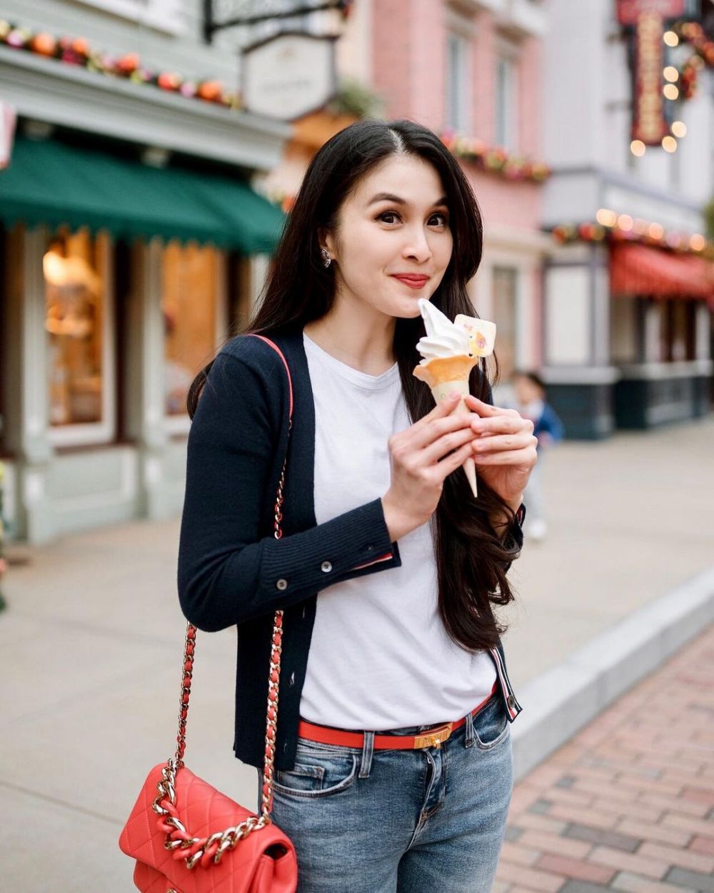 7 Tips diet ala Sandra Dewi, body goals di usia 38 tahun