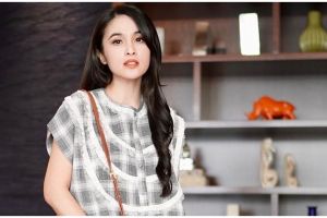 7 Tips diet ala Sandra Dewi, body goals di usia 38 tahun