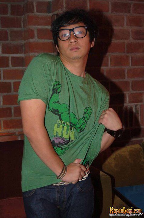 9 Potret lawas Ringgo Agus Rahman, gaya rambutnya curi perhatian