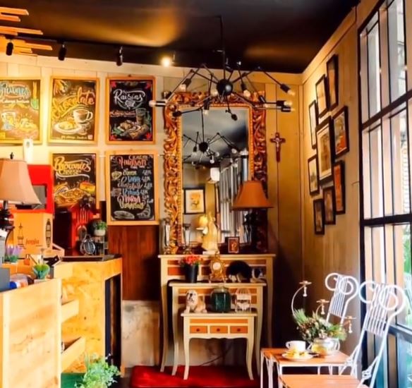 Kini jualan kue & bubur ayam, ini 9 potret warung makan Hudson IMB