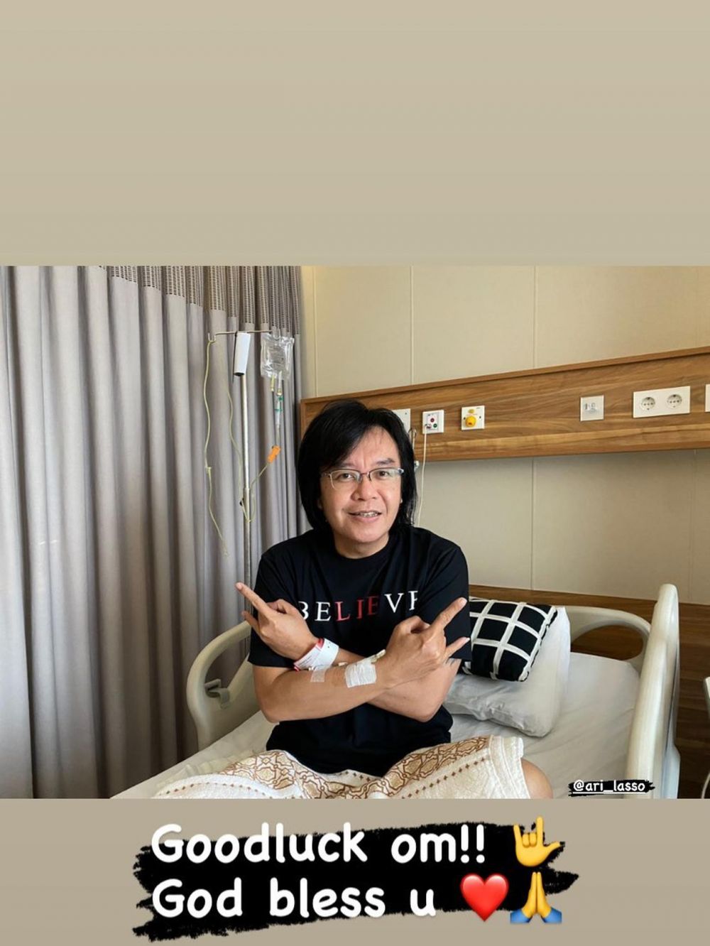 7 Potret Ari Lasso dirawat di rumah sakit sebelum jalani operasi