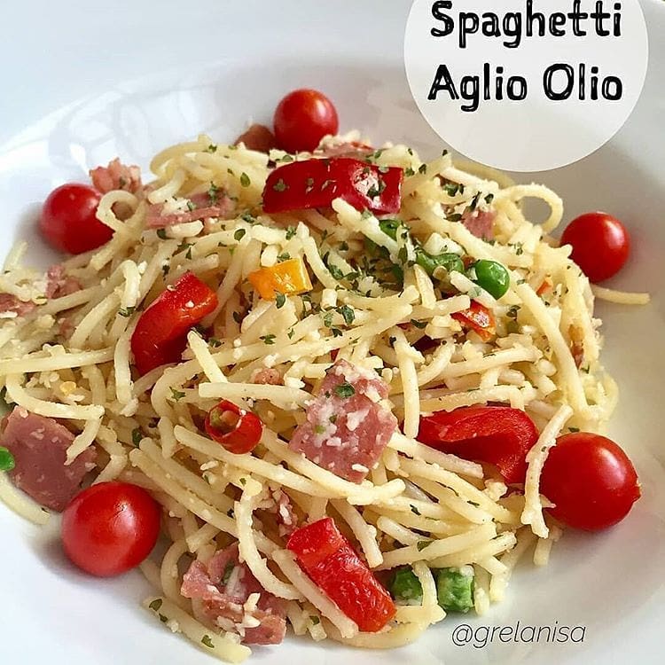 11 Resep spaghetti aglio olio, nikmatnya kayak di resto