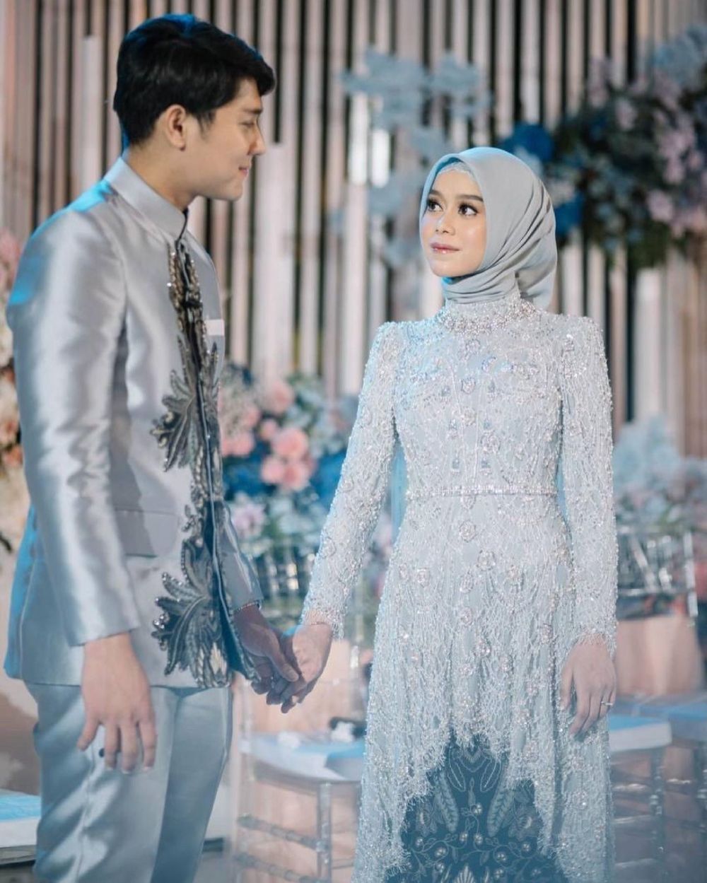 9 Gaya penampilan Lesty Kejora berbalut kebaya, anggun memikat