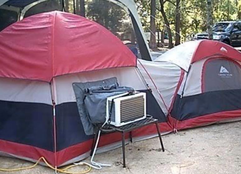 11 Potret lucu pasang AC di tempat nggak biasa, bikin tepuk jidat