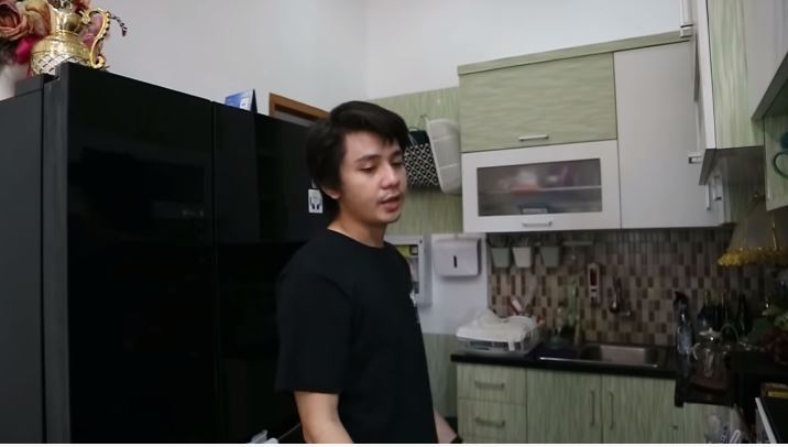 11 Potret detail rumah Arbani Yasiz, koleksi gundam-nya curi perhatian