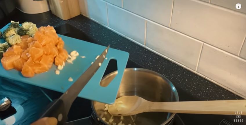 7 Trik Syahnaz Sadiqah agar anak lahap saat MPASI ini gampang ditiru