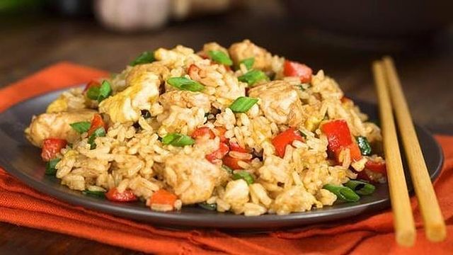 7 Resep nasi goreng keju, simpel, gurih, dan creamy