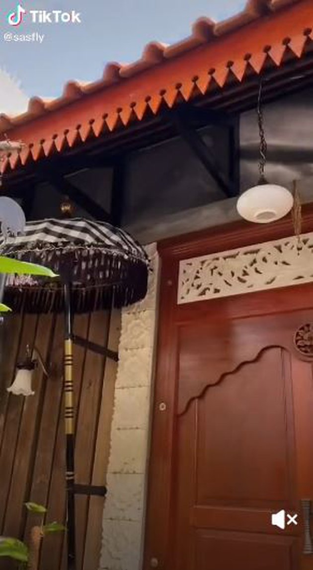 9 Potret rumah 'Istana Wong Sintinx' Ki Joko Bodo, ditaksir Rp 25 M