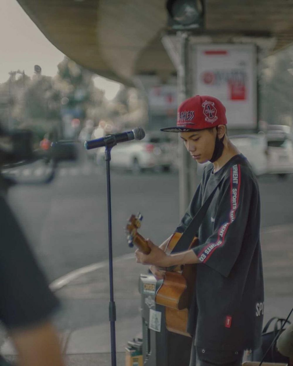 Tegar Septian kembali ngamen di jalanan, ternyata ini penjelasannya