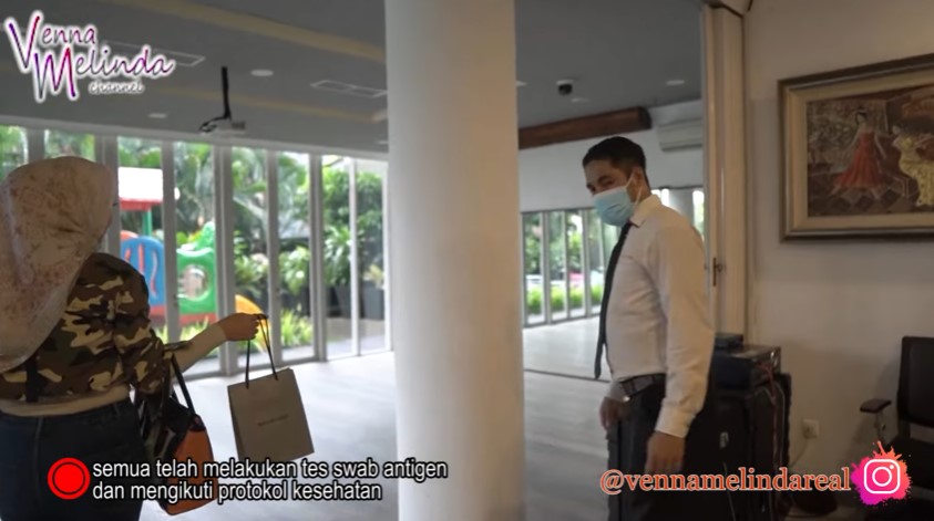 9 Momen ultah Athalla Naufal, dapat kado mewah dari Venna Melinda