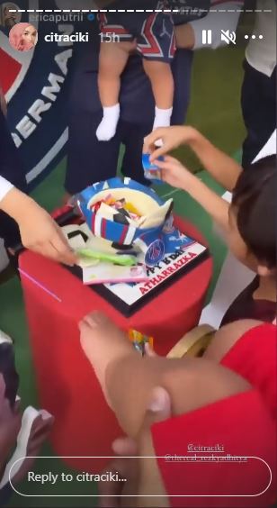 7 Momen Rezky Aditya dan Citra Kirana rayakan ultah anak, bertema bola