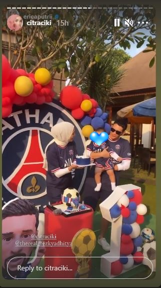 7 Momen Rezky Aditya dan Citra Kirana rayakan ultah anak, bertema bola