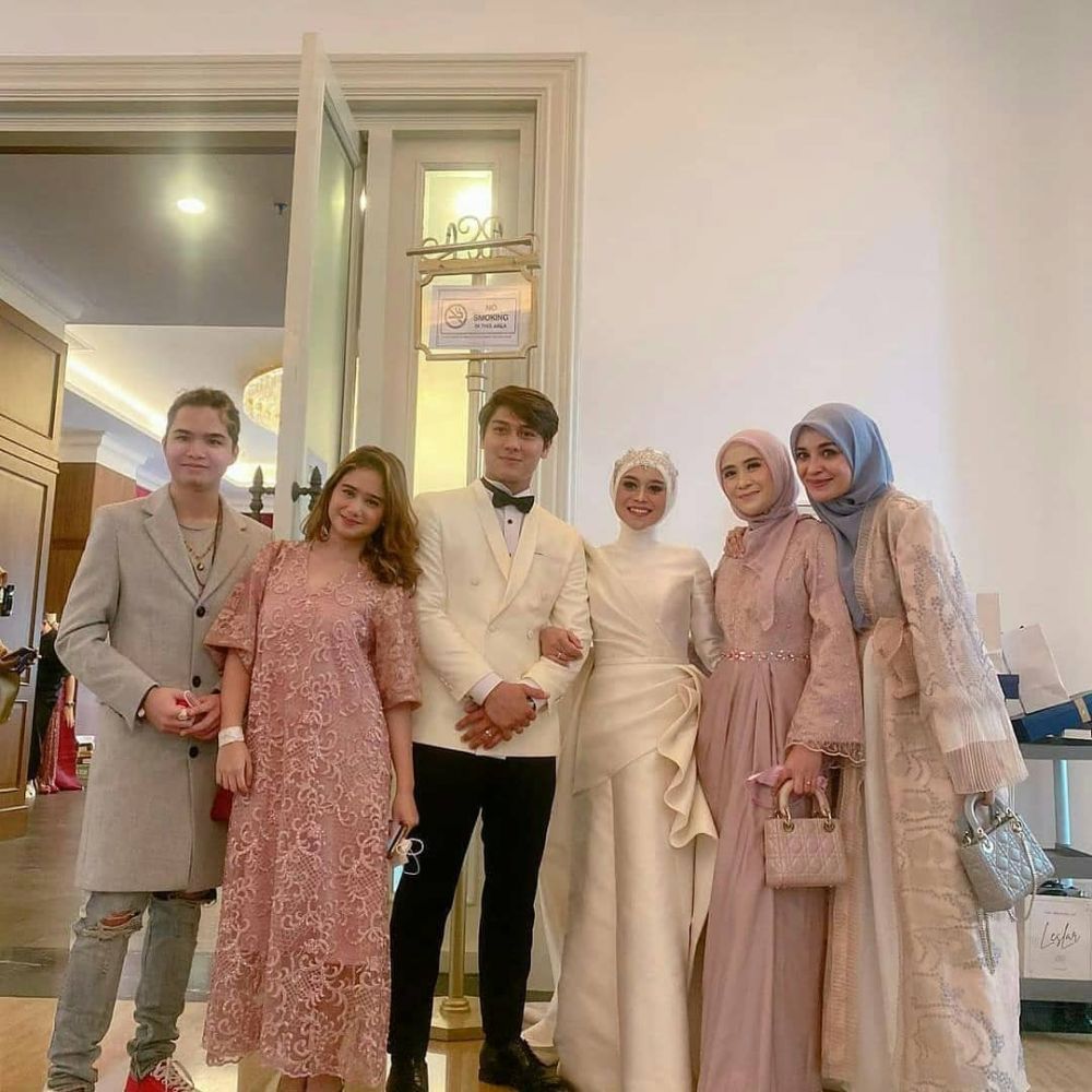 11 Momen tasyakuran pernikahan Lesty Kejora dan Rizky Billar