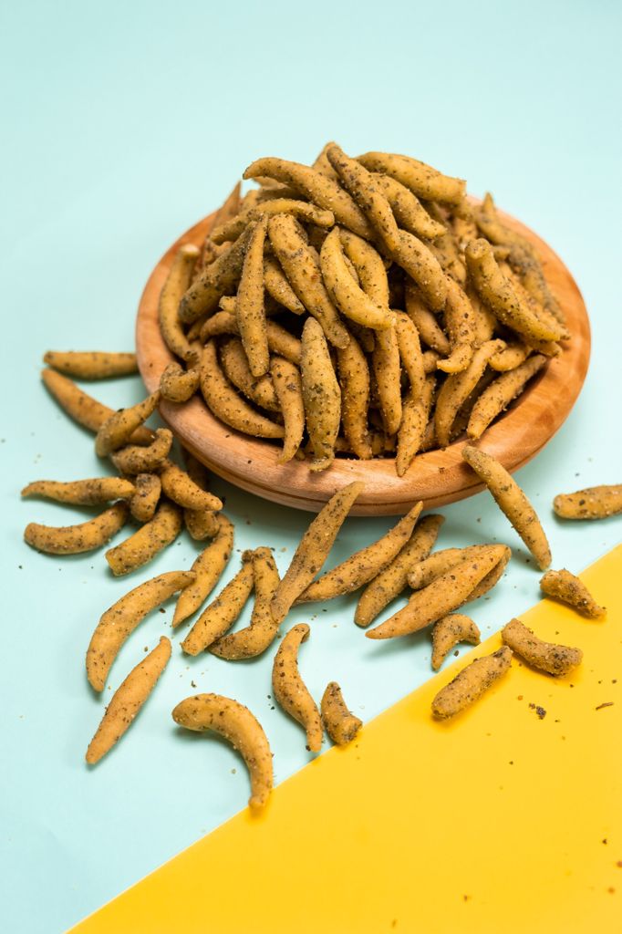 Mengenal asal usul telur gabus, camilan khas Betawi yang legendaris