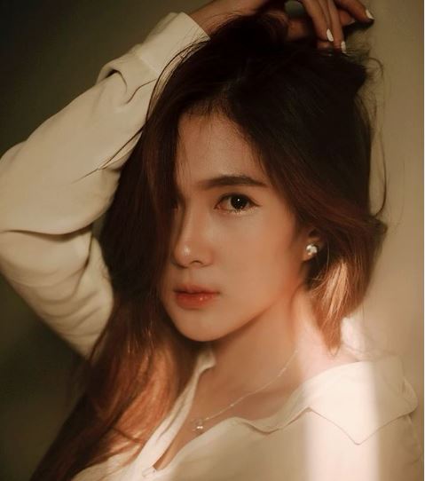 9 Potret manis Shanice Marghareta, pernah jadi 'pacar' Arya Saloka