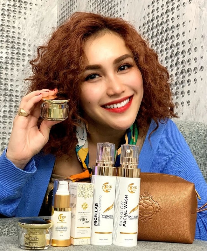 Selalu tampil glowing, ini 5 perawatan kecantikan Ayu Ting Ting