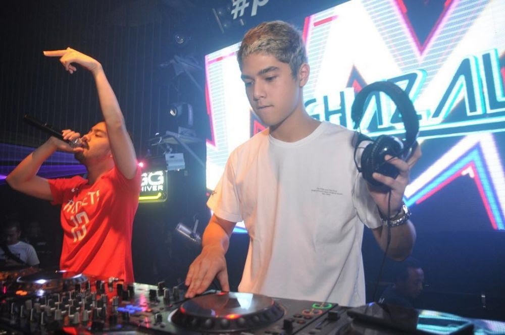 9 Potret awal karier Al Ghazali, pernah keren dengan rambut gondrong