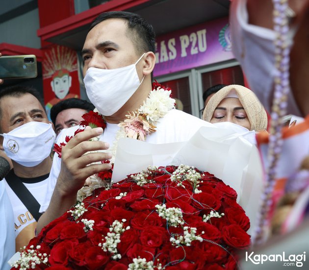 11 Momen Saipul Jamil bebas dari penjara, dijemput Indah Sari