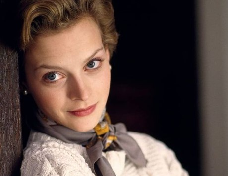 9 Aktris yang memerankan tokoh Putri Diana, aktingnya total