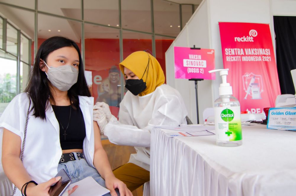 Tekan laju pertumbuhan Covid-19 Reckitt Indonesia gelar vaksin dosis 2