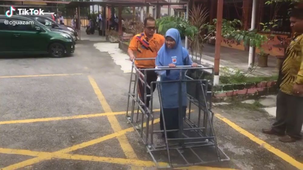 Aksi guru buat alat bantu lari, wujudkan mimpi murid yang tunanetra