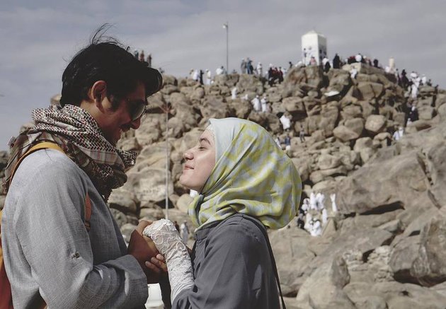 5 Perjalanan cinta Arya Saloka dan Putri Anne, dikira tikung teman