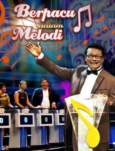 7 Potret kenangan Koes Hendratmo dalam acara Berpacu Dalam Melodi