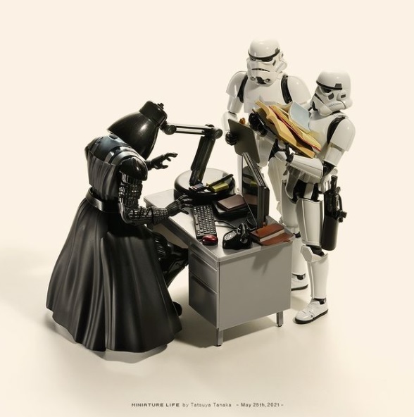 Bikin takjub, 11 potret karakter film ini ternyata miniatur