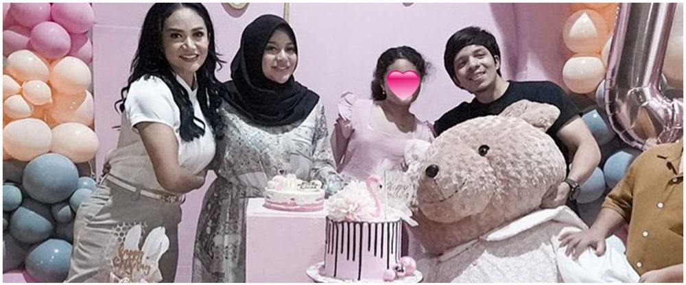 Kue ulang tahun 9 anak seleb, punya Rafathar unik