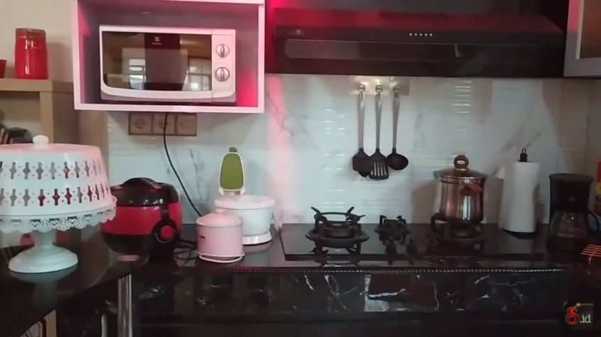 Potret dapur minimalis 9 jebolan Top 3 D'Academy, rapi dan bersih