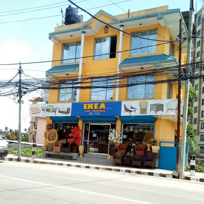 11 Pelesetan di nama toko yang bikin kamu baca sambil mikir