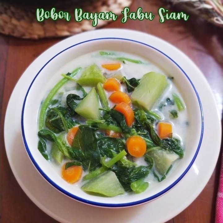 9 Resep bobor bayam rumahan, bergizi dan gurih abis