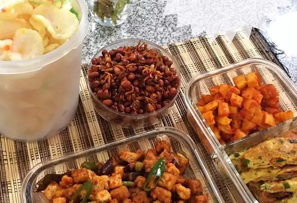 19 Resep kreasi nasi campur, lezat dan gurihnya istimewa