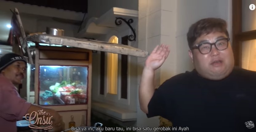 Momen Ruben Onsu borong 7 makanan ke rumah, ada yang satu gerobak