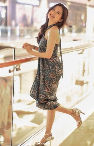 Potret terbaru Felicia Tissue pakai dress, dipuji makin cantik 