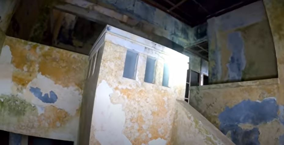 Penampakan vila mewah di kaki Gunung Salak yang 30 tahun terbengkalai