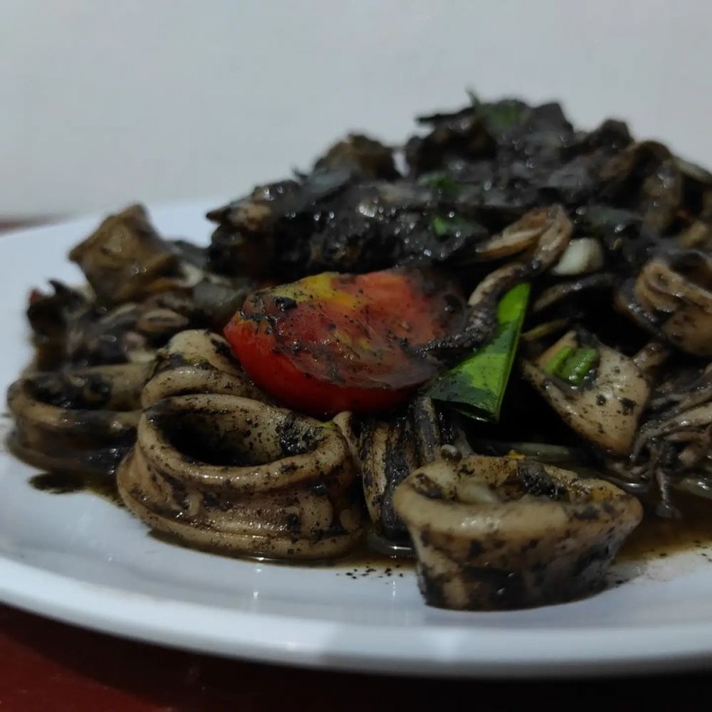 25 Resep cumi hitam, gurih dan lezatnya bikin tambah nasi