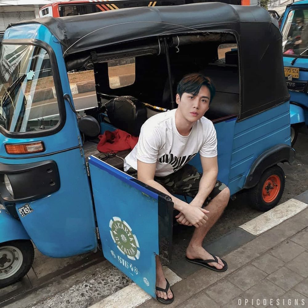 7 Editan foto Kim Seon-ho berprofesi khas Indonesia, fans meleleh nih