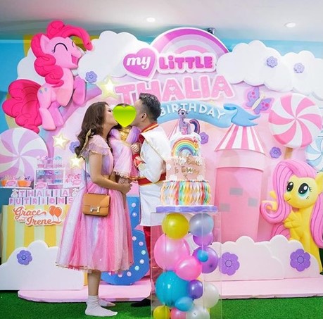 11 Potret kue ulang tahun keluarga Ruben Onsu, temanya super unik