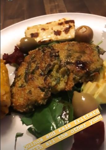 7 Rahasia awet muda Nadya Hutagalung, konsumsi makanan berwarna