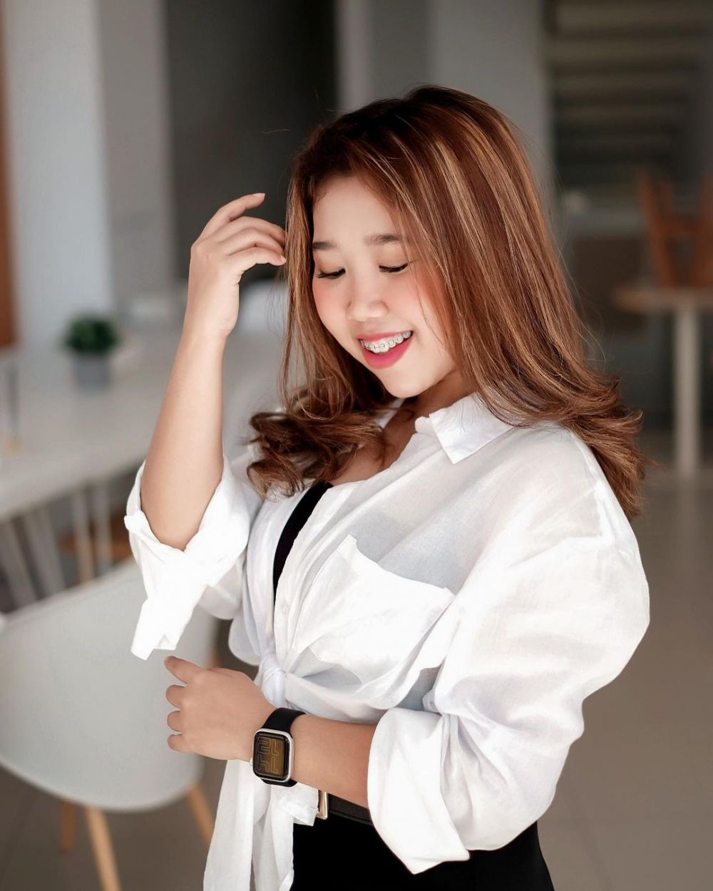 Whitening hingga rapikan gigi, ini 5 perawatan kecantikan Kiky Saputri