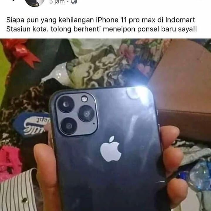 11 Status lucu pamer benda di Facebook ini bikin tepuk jidat