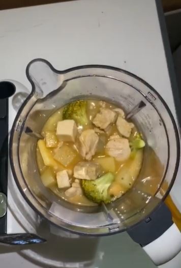 7 Menu simpel MPASI Vanessa Angel, bikin anak makan lahap