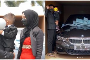 Bukan seleb, viral bocah 2 tahun dapat kado mobil senilai Rp 1,2 M