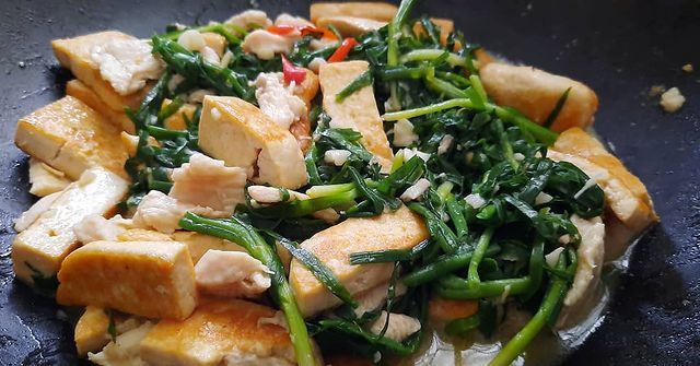 9 Resep kreasi tumis daun kucai, simpel, lezat, dan sehat