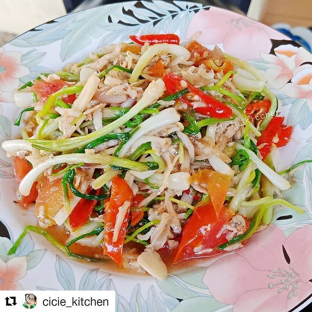 9 Resep kreasi tumis daun kucai, simpel, lezat, dan sehat